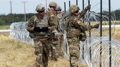 Soldados del ejército de Estados Unidos cerca de la frontera en Donna, Texas. 4 de noviembre de 2018.