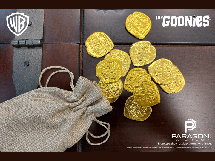 The Goonies One-Eyed Willy's Loot Limited Edition Prop Replica Set