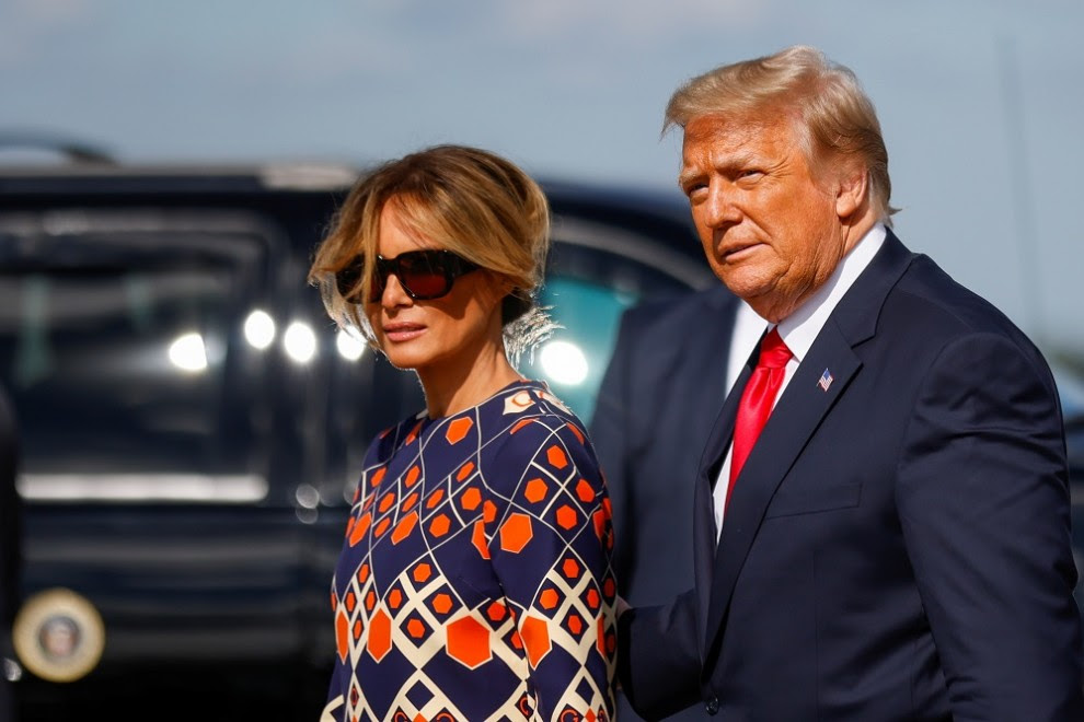 Donald Trump junto a su esposa Melania Trump.