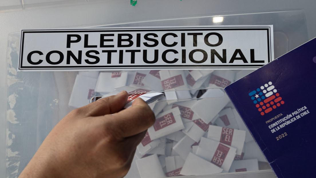 Los retos de Boric tras el contundente rechazo a la nueva Constitución de Chile