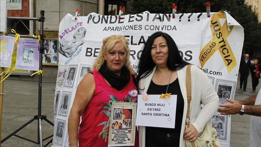 Afectados de bebés robados piden que un nuevo gobierno investigue más a fondo