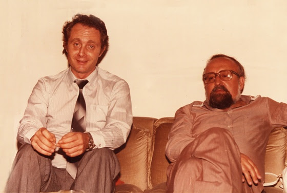 Luis Alfredo Farfán, violonchelista de OSV y Bogdan Trochanoswski Bogdan está sentado al lado de Penderecki
