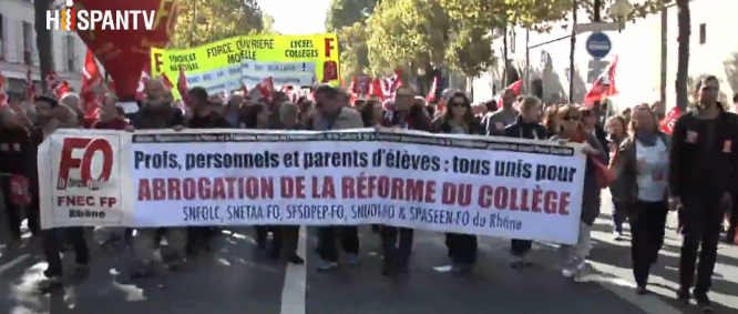 Franceses se manifiestan en París contra reforma educativa