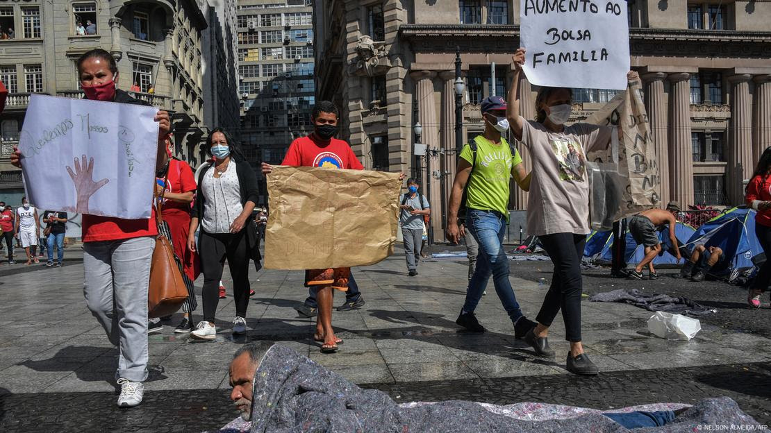 Pobreza atinge 24% da população de metrópoles brasileiras Pobreza atinge 24% da população de metrópoles brasileiras