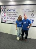 Luciana Ramos, CEO da Cashin e Aldo Leone Filho, presidente da Agaxtur