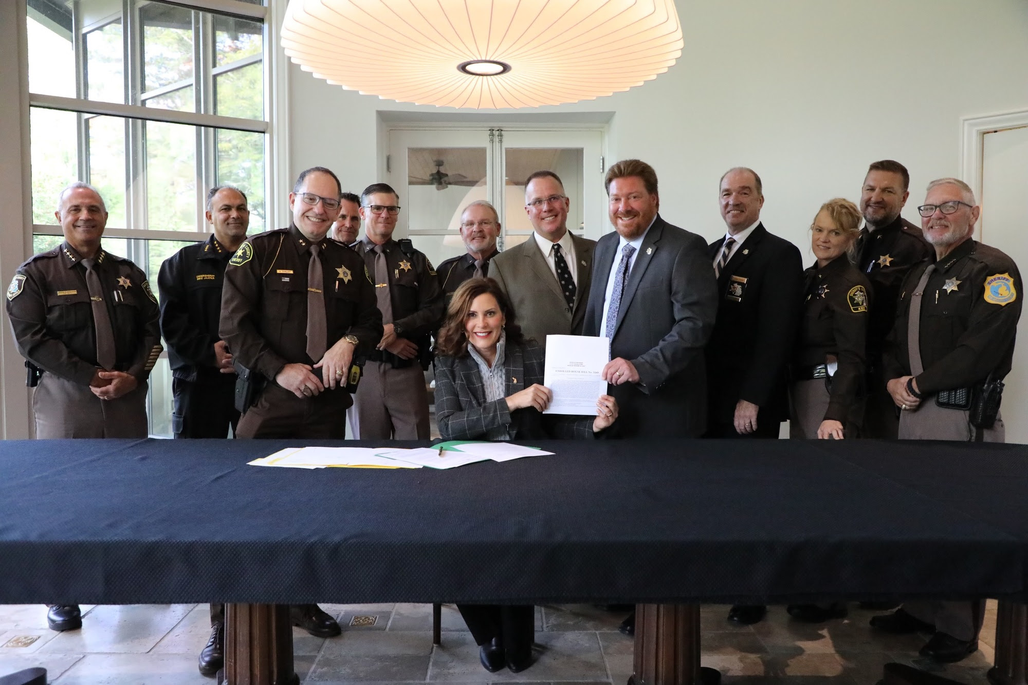 Gov. Whitmer with Law Enforcement 