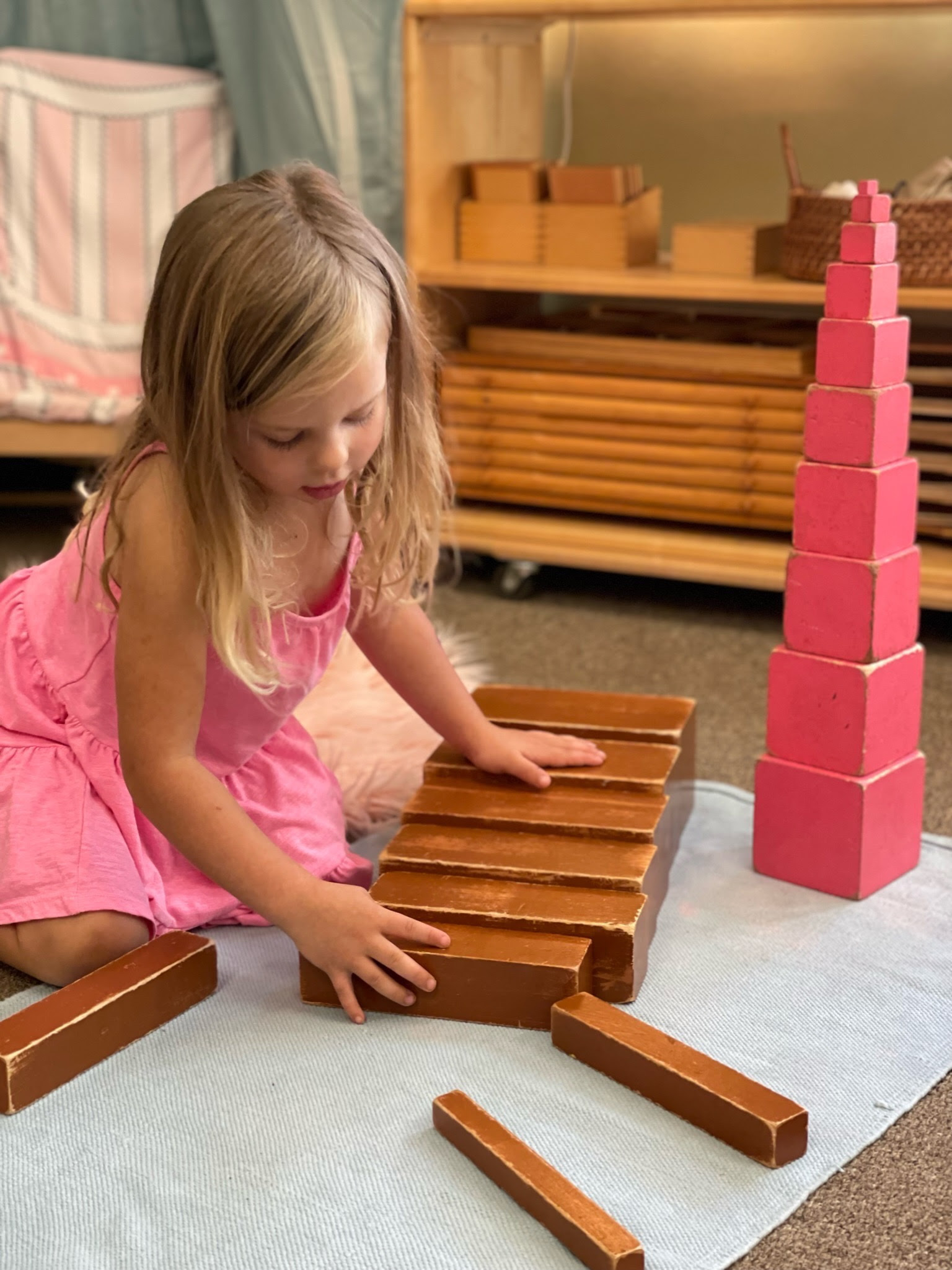 Inside Escuela: Montessori Materials &#8211; The Importance of Movement