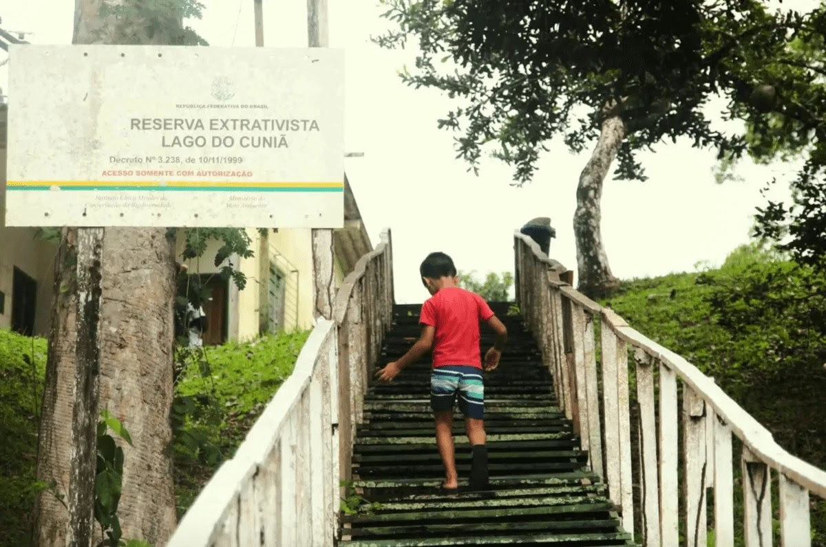 Reserva Extrativista Lago do Cuniã, em Rondônia