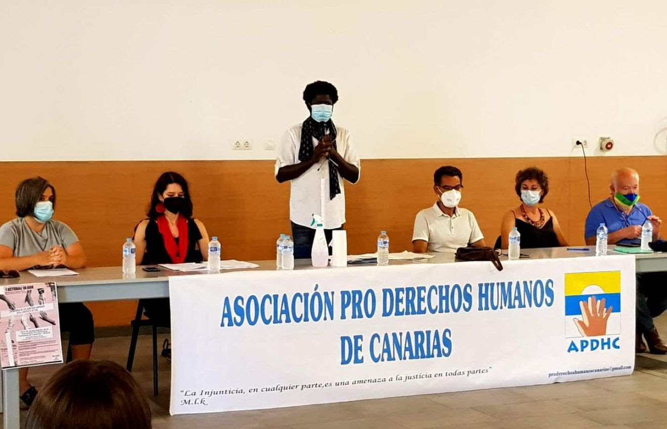 Acto de presentación de la Asociación Pro Derechos Humanos de Canarias