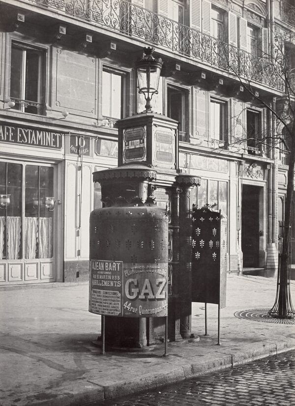 Public urinal in Paris