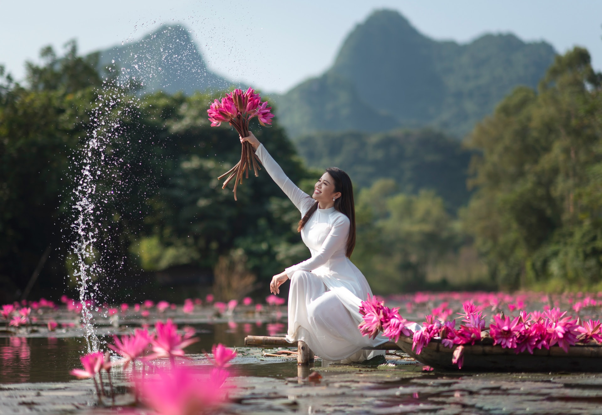 Mùa hoa súng suối Yến hút hồn du khách thập phương - 19 Mùa hoa súng suối Yến hút hồn du khách thập phương - 19