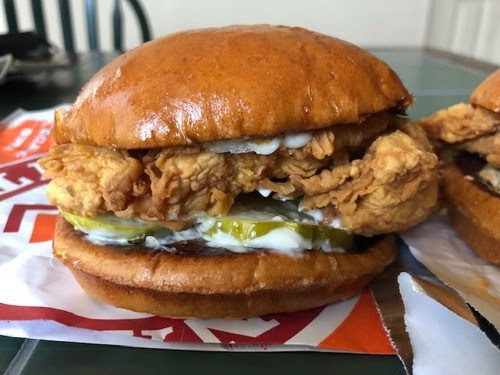 popeyes chicken sandwich nutrition