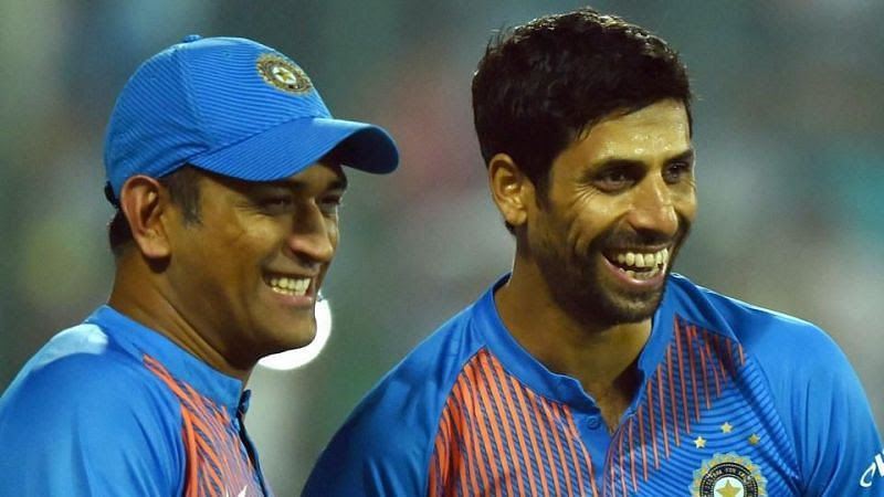 MS Dhoni and Ashish Nehra