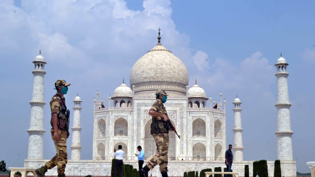 Taj Mahal evacuado após falso alerta de bomba