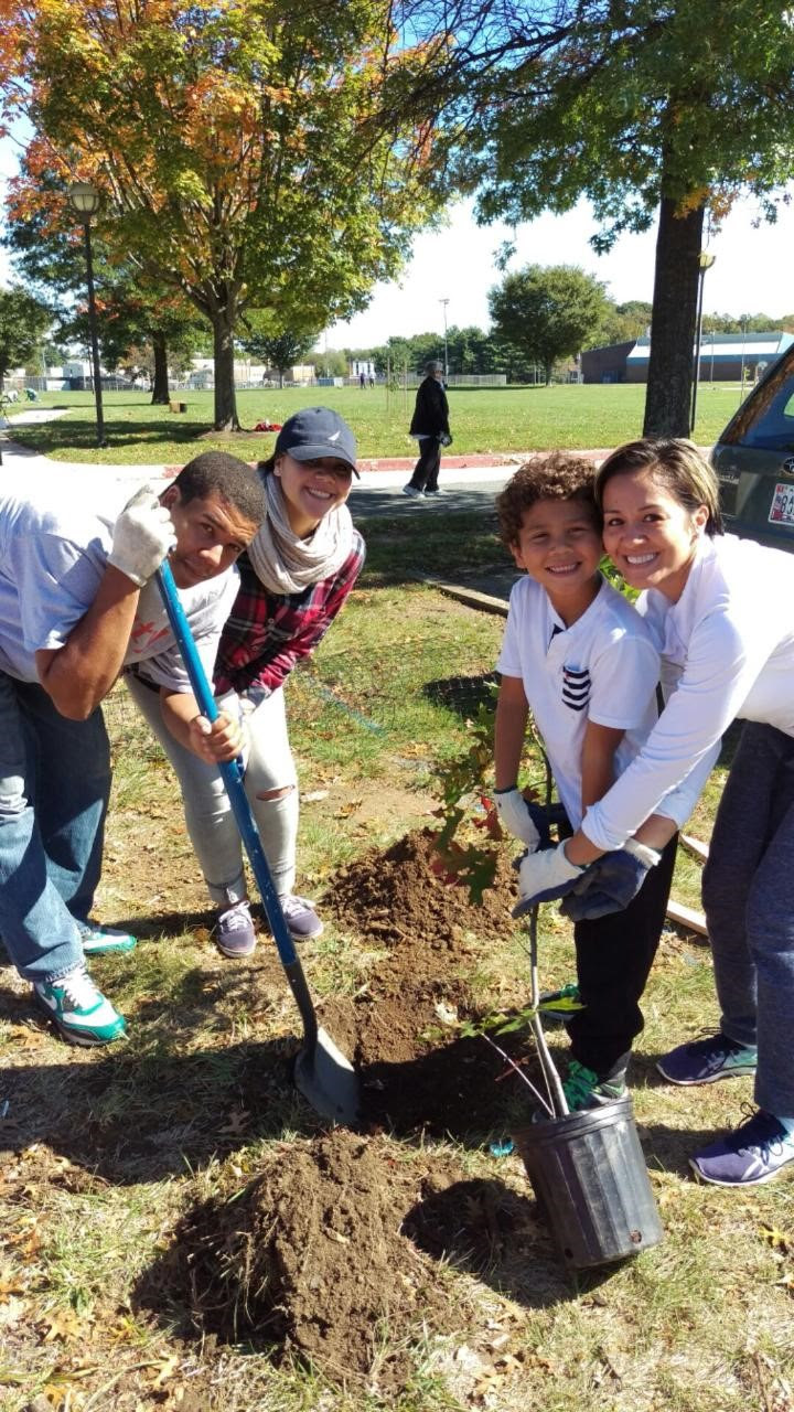 people_planting_trees.jpg