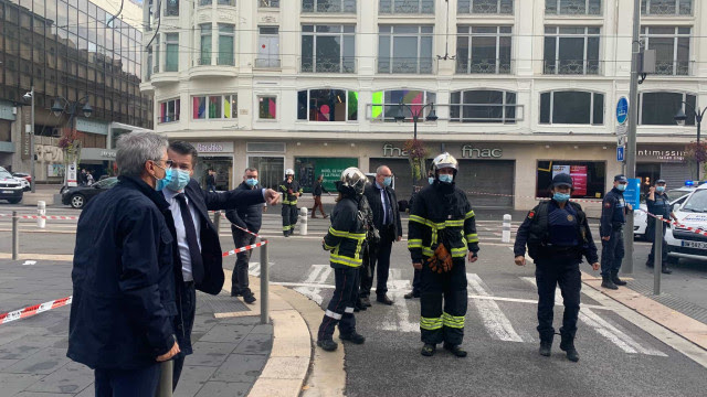 Ataque à faca faz pelo menos dois mortos em Nice