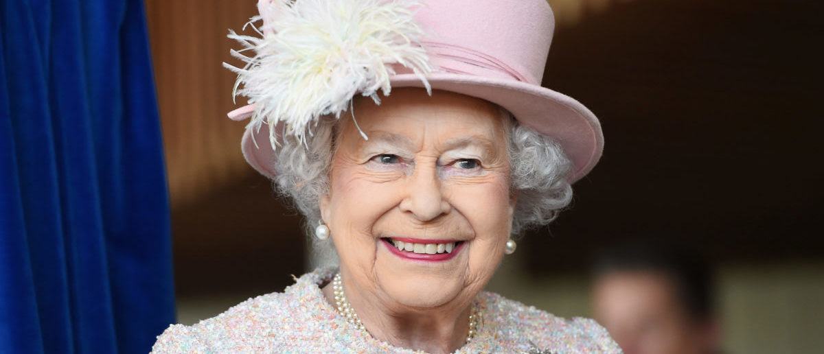 Queen Elizabeth II Tests positive For COVID-19