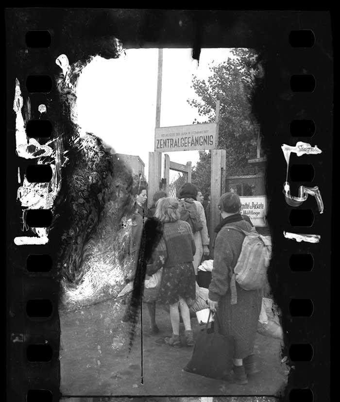 Line-up at gate of 'Zentralgefangnis' [German: 'Central prison'] on Czarnecki Street prior to deportation, 1940-44