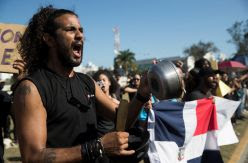Un despertar a golpe de 'cacerolada' en República Dominicana