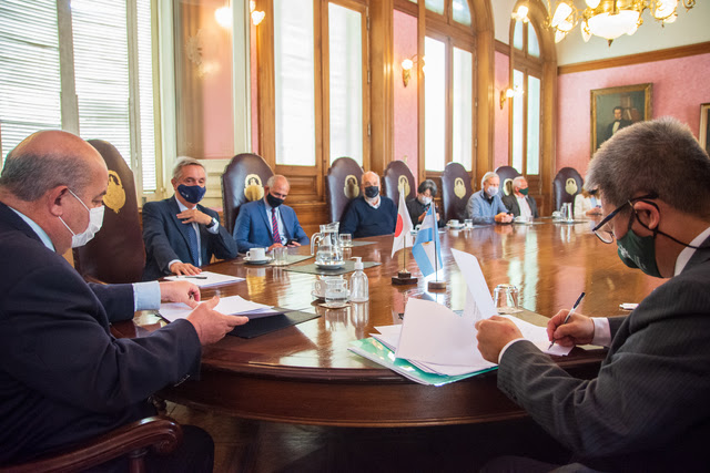 Tauber recibió a la delegación de JICA en el Rectorado Tauber recibió a la delegación de JICA en el Rectorado