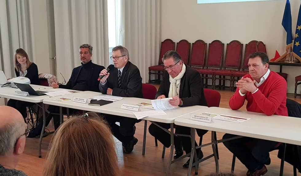 Gilles Mortier, pour Touraine Ouest Emploi, a présenté le projet qui réunit les territoires des trois communautés de communes de ce qui était le pays du Chinonais.