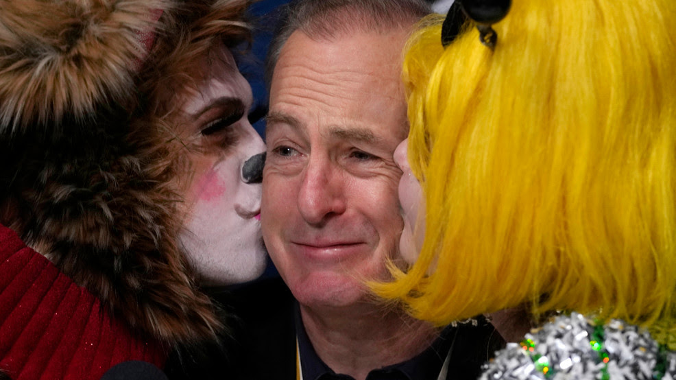  Hasty Pudding fetes Bob Odenkirk as its 2023 Man of the Year