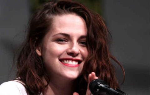 Actress Kristen Stewart: Terrorists are Only Human and the Military are Socially Inadequate, Stupid People