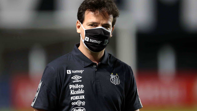 Diniz assume culpa por atuação ruim do Santos e eliminação: 'Deu tudo errado'