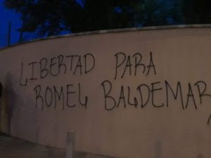 Pinta en un muro exigiendo libertad para Rommel