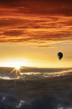 Hot-Air-Balloon-all-alone