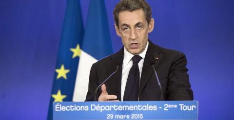 Nicolas Sarkozy ofrece una rueda de prensa tras la votación. - EFE