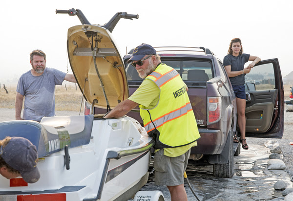 Watercraft inspection at Canyon Ferry