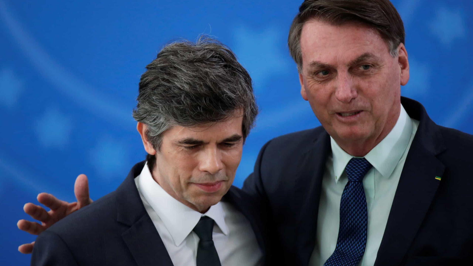 Teich descobre em entrevista que Bolsonaro ampliou serviços essenciais