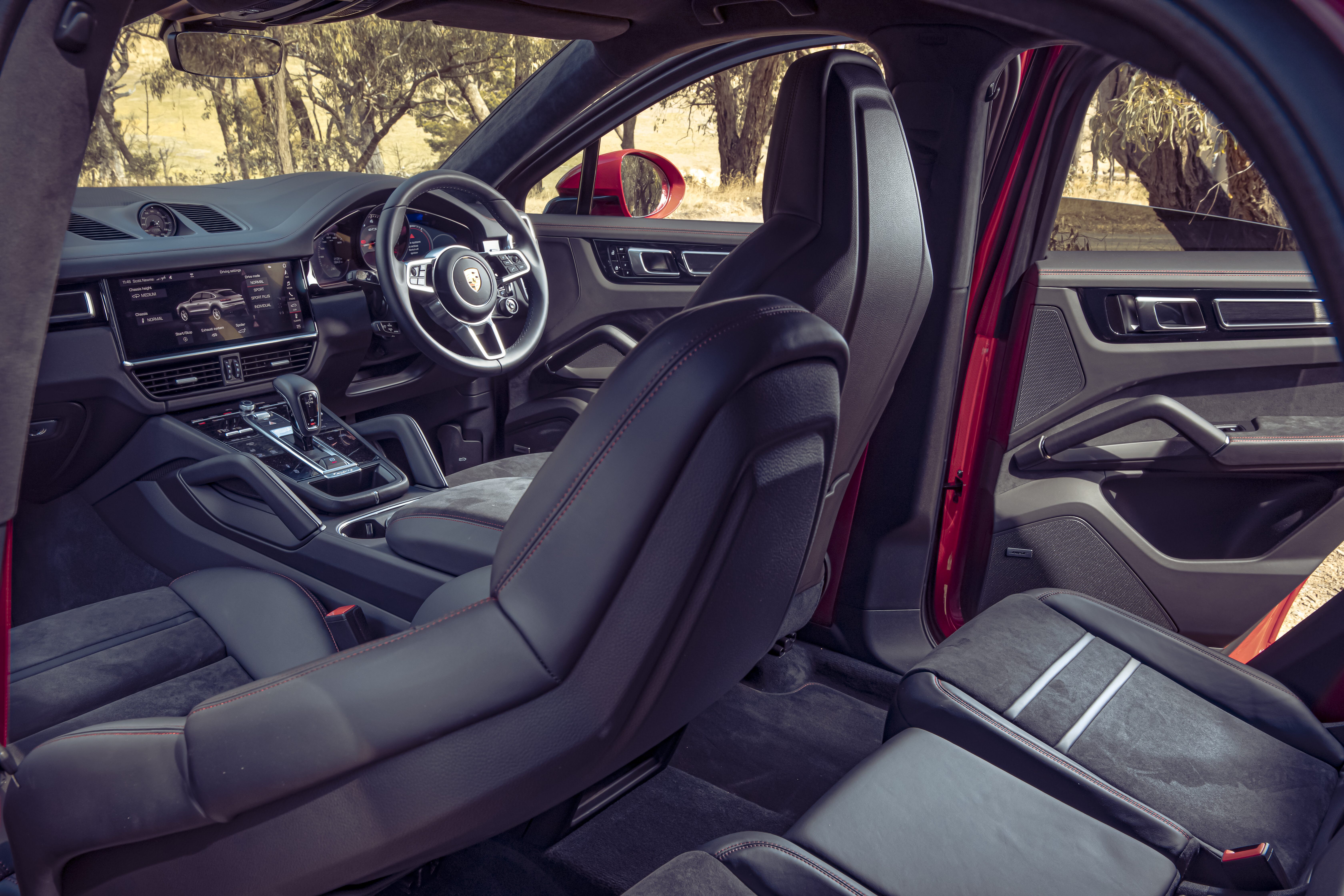 Motor Reviews 2021 Porsche Cayenne GTS Coupe Interior
