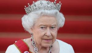 How Will Queen Elizabeth’s Wealth and Homes Be Distributed to Royal Family?