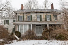 Deserted Home Discovered in New York After Decades