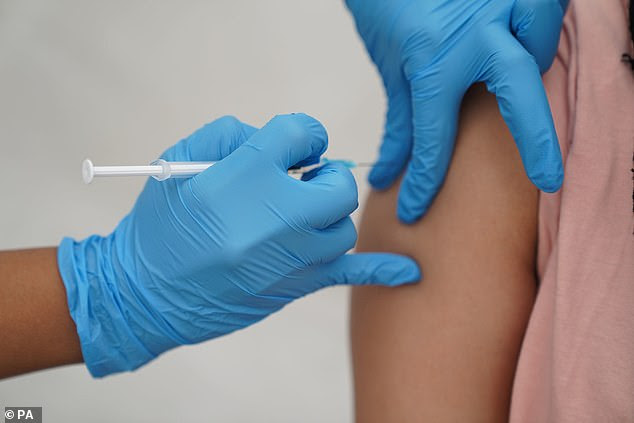Getting a flu shot might be more important than ever ¿ a study indicates it also lowers the risk of a stroke years later