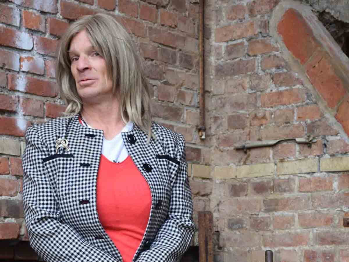 Mujer trans quiere ser monja; Iglesia católica la rechaza Mujer trans quiere ser monja; Iglesia católica la rechaza