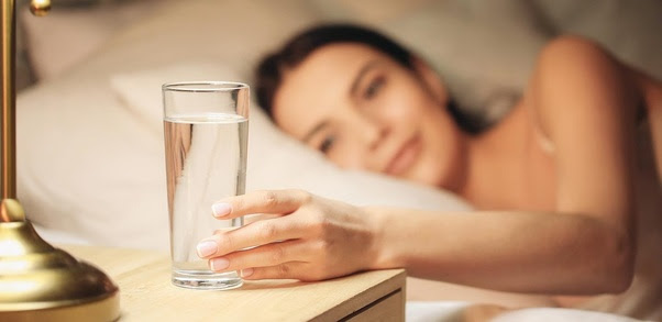 Is drinking water right before sleeping good or bad? Main-qimg-5b4c58aa7adceb651b749c175990471d
