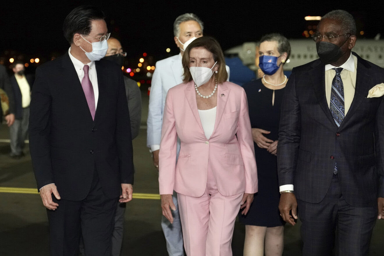 الصين تعلن تعليق التعاون مع أمريكا في هذه المجالات رداً على زيارة بيلوسي لتايوان
