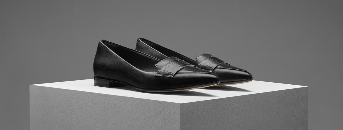 links to product page for Laina 15 Loafer black leather