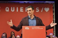 El 'fair play' de Pedro Sánchez con Iglesias: del "no pactaré con el populismo" a no confrontar con Podemos