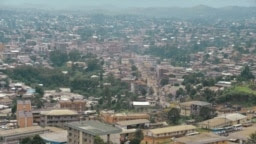 Vue sur la capitale anglophone, Bamenda, le 16 juin 2017.