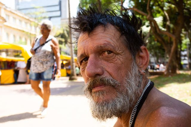 Paulo relata a dificuldade de conseguir água em dias de calor intenso