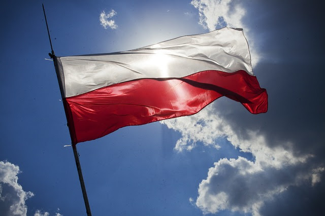 European bars and law societies urge end to 'purge' of Polish judiciary