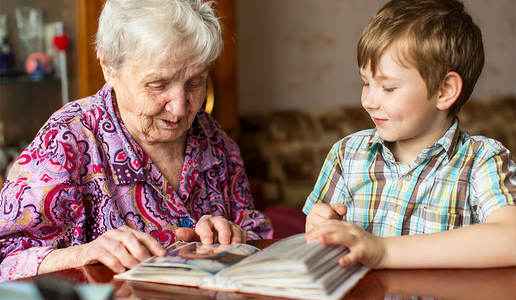 Día de los Abuelos, un gran día para conectar con los más sabios de la familia