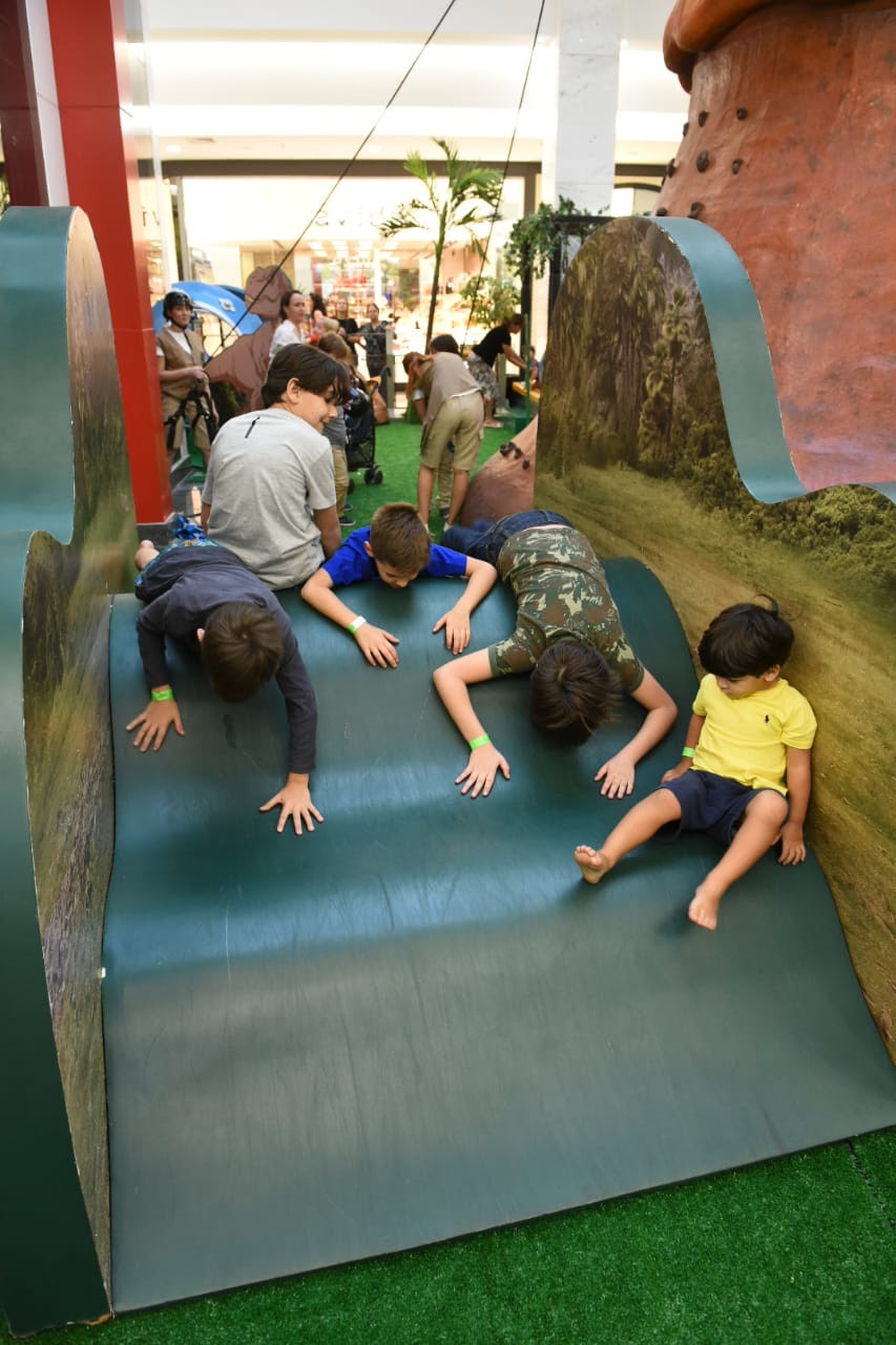 Em última semana de aventuras, parque temático Jurassic World agita as férias no Taguatinga Shopping