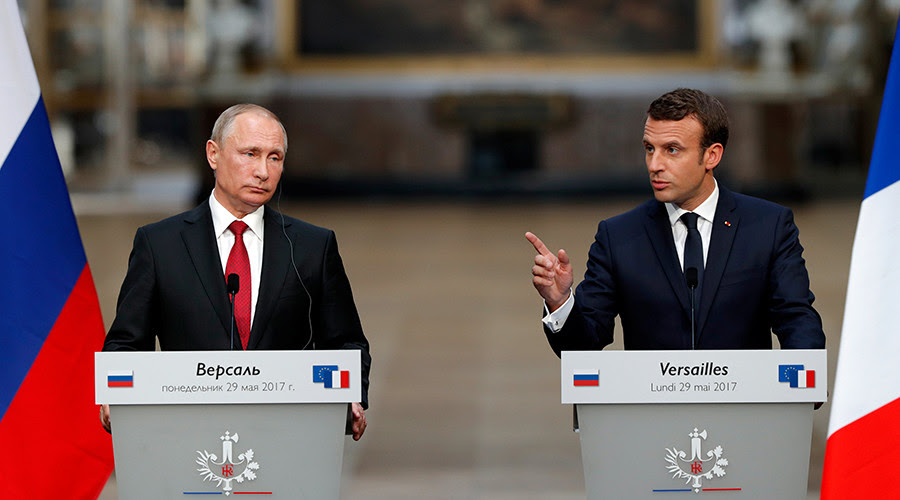 Actuall-MacronPutin_290517.jpg