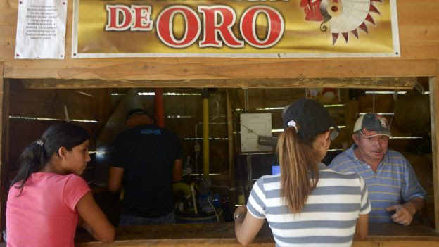 Venta de oro informal en Colombia