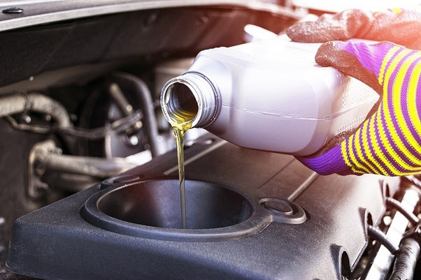 Can you mix 5W30 and 10W40 engine oil? Main-qimg-e48e4bd8775322cdcf2568e2e0c0df67